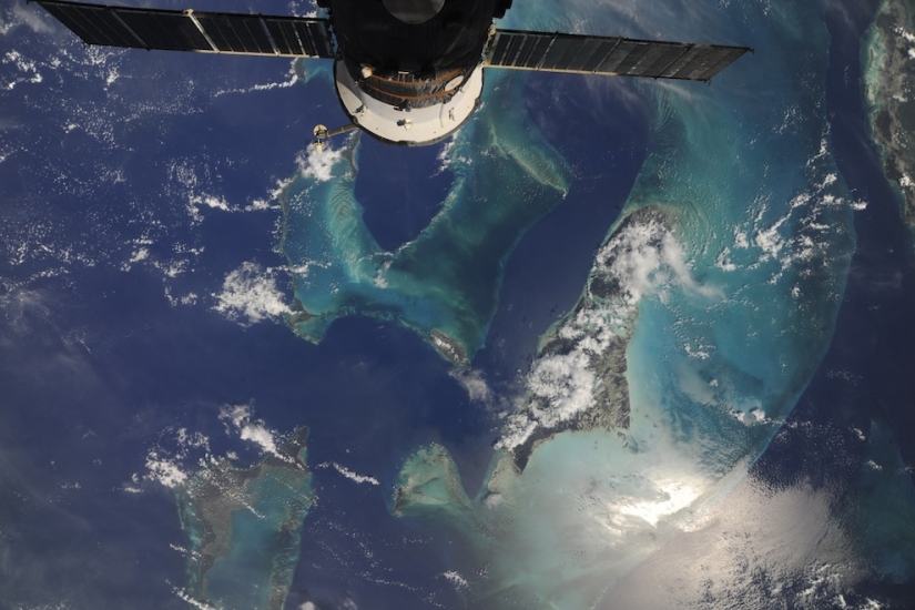Incredible photos from space of astronaut Douglas Wheelock