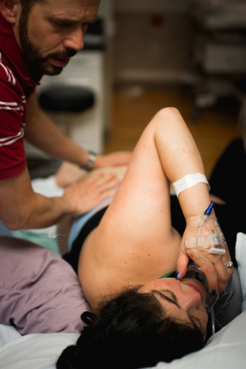 Incredibly emotional: photos of men who are present at childbirth