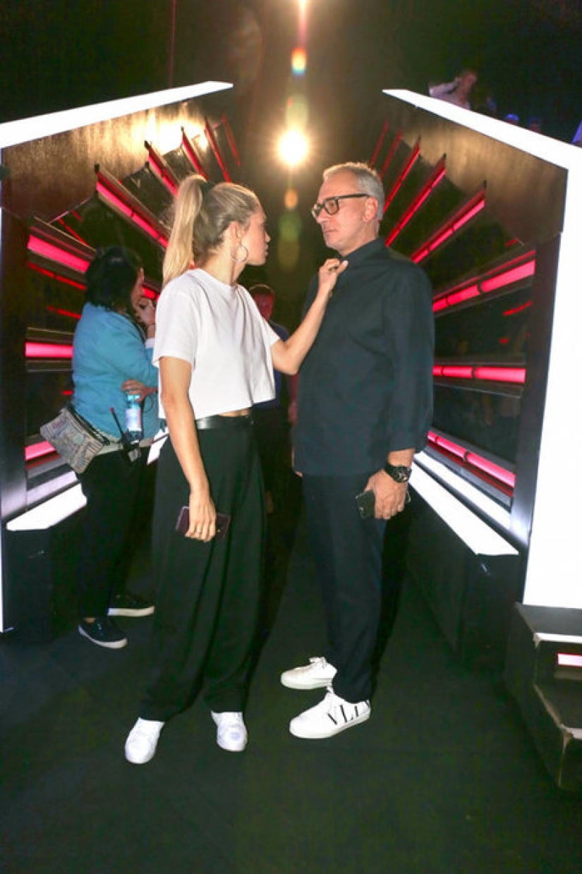 Indecisos: hombres famosos que vivían en dos familias Indecisos: hombres famosos que vivían en dos familias