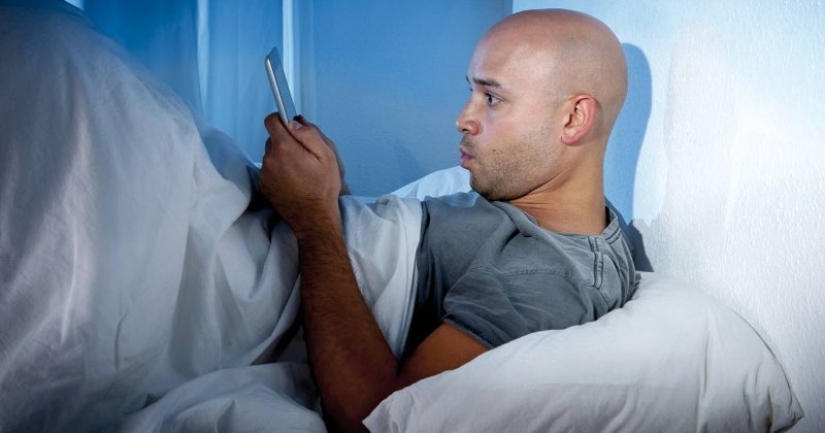 Informative infographics: Android and iOS users love different porn Informative infographics: Android and iOS users love different porn