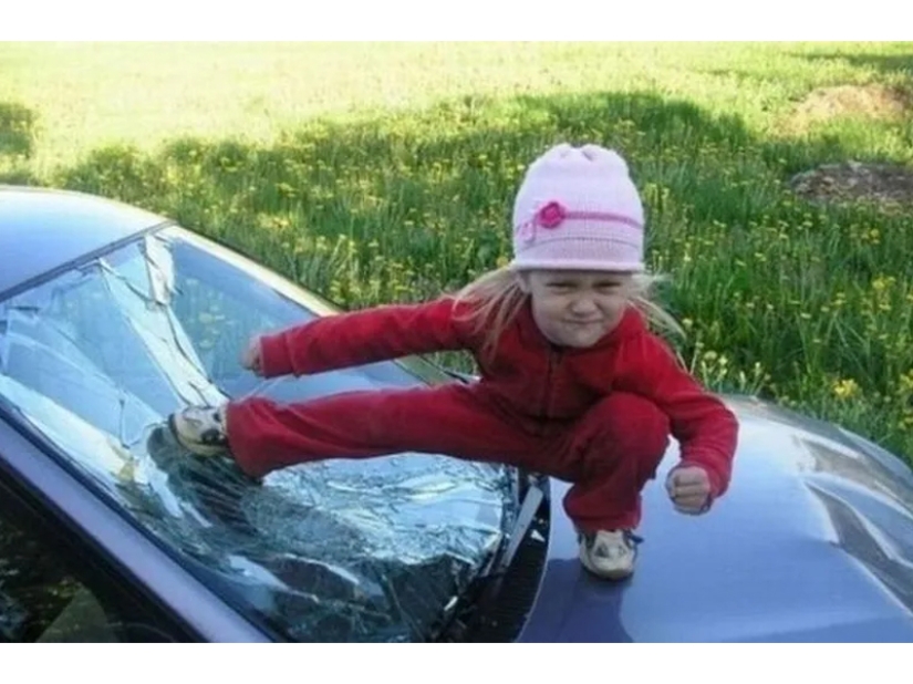 "Innocent" childish pranks. The funniest photo collection ever!