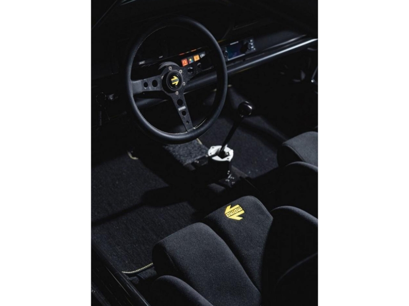 Insanely expensive and extremely rare 1984 off-road Porsche 911 Insanely expensive and extremely rare 1984 off-road Porsche 911