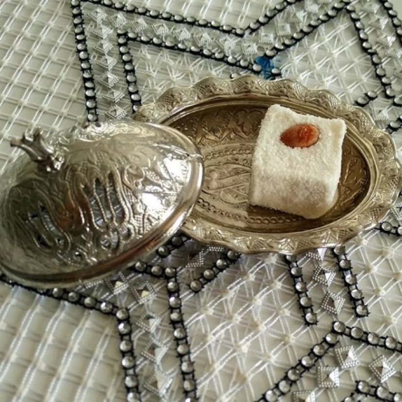 Instagram fue iniciado por una abuela turca, y 90 mil personas están observando su vida simple.