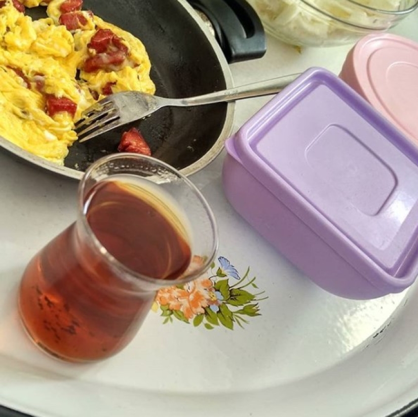 Instagram has been started by a Turkish grandmother, and 90 thousand people are watching her simple life.