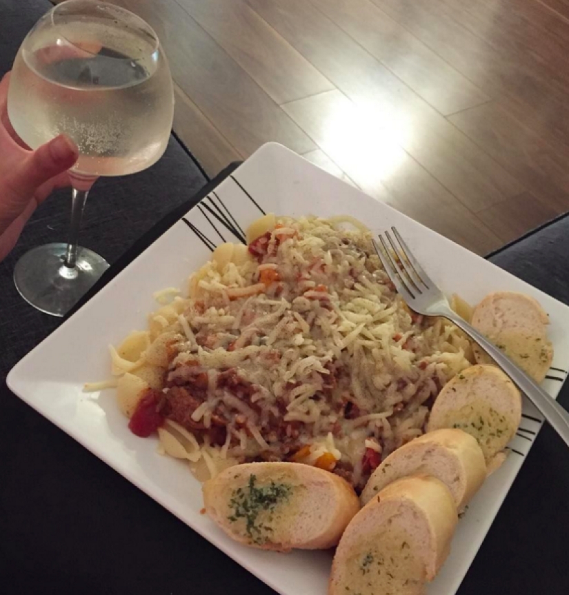 Instagram vs harsh reality, or How you really live Instagram vs harsh reality, or How you really live