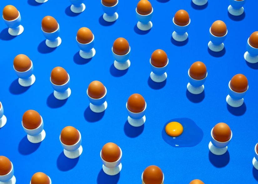 Instead of a cupcake, there will be sex: a photo project about a good start to the day with the right breakfast