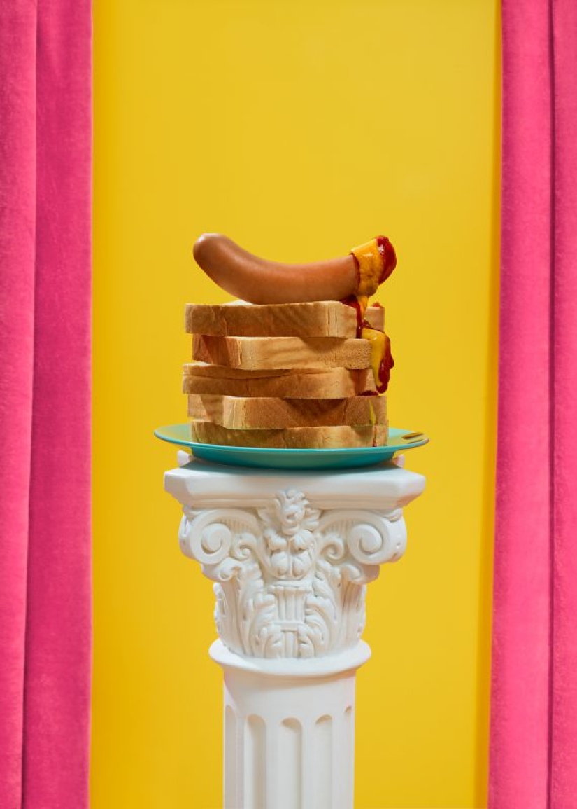 Instead of a cupcake, there will be sex: a photo project about a good start to the day with the right breakfast