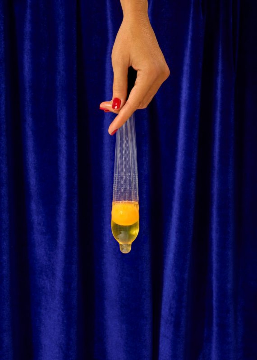 Instead of a cupcake, there will be sex: a photo project about a good start to the day with the right breakfast