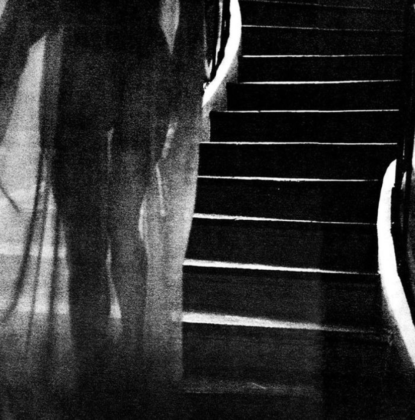 Intimate photos of Angelina Jolie taken by her husband Brad Pitt Intimate photos of Angelina Jolie taken by her husband Brad Pitt