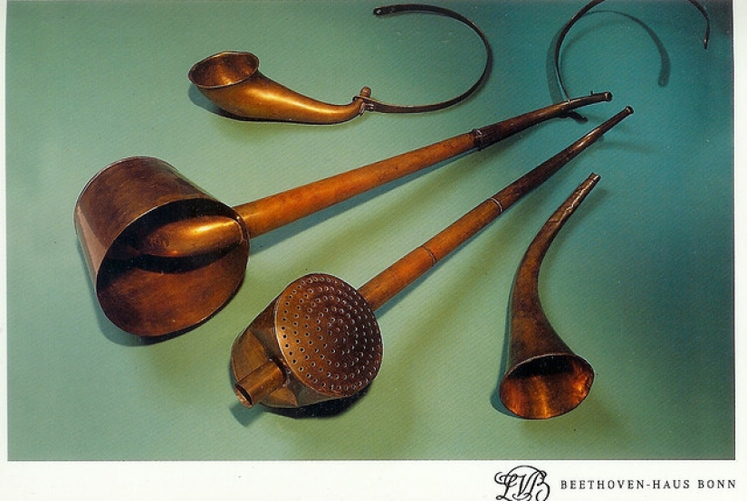 Is it possible to listen to music through your finger: myths and facts about bone conduction of sound