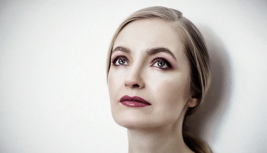 Is older better? Women who have only become more beautiful over the years Is older better? Women who have only become more beautiful over the years