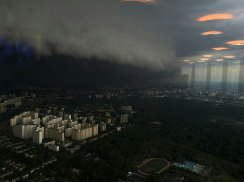 It's creepy how beautiful: photos that make you feel hot and cold at the same time