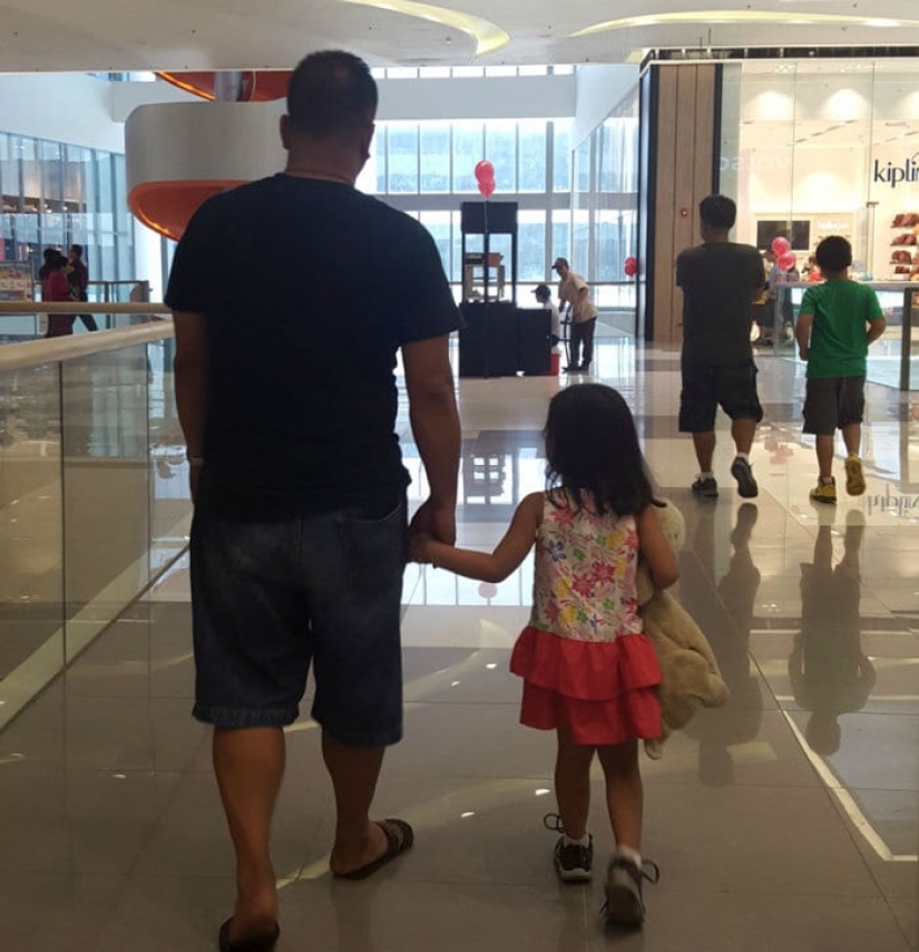 It's so touching! Filipina secretly photographed her husband and daughter for four years It's so touching! Filipina secretly photographed her husband and daughter for four years