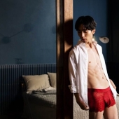 Japanese underwear manufacturer has released lace men's boxers