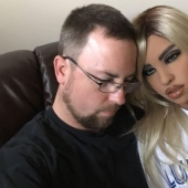 Juegos para Adultos, o Por Qué los Hombres Juegan con Muñecas