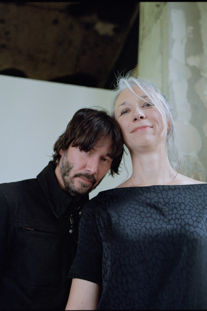 Keanu Reeves finally got a girlfriend, but she was immediately called "weird"