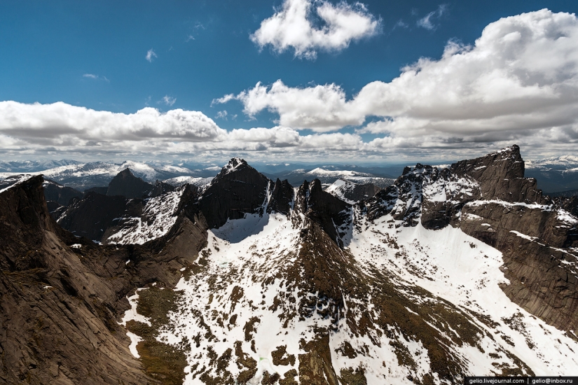 Khakassia from a height: Ergaki Nature Park, Sayano-Shushenskaya HPP and Abakan Khakassia from a height: Ergaki Nature Park, Sayano-Shushenskaya HPP and Abakan