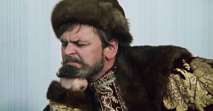 Kindergarten teacher was fired for interpreting the phrase "impaling" to children