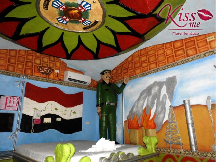 Kiss Me: A Colombian motel for an hour where you can play any role-playing game