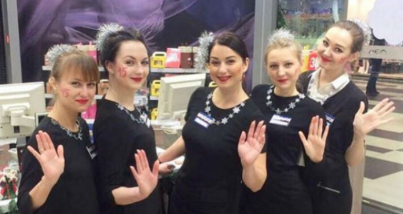 La acción en las tiendas de L'Etoile se comparó con un campo de concentración y la marca de animales