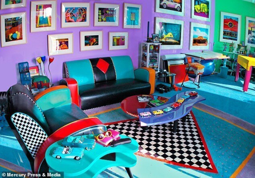 La artista gasta miles de dólares para hacer su casa luminosa, pero los vecinos no están contentos