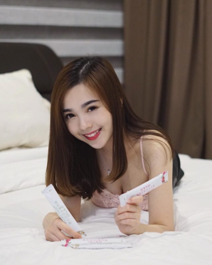 "¿La azafata más bella del mundo?": foto de una azafata de AirAsia se ha vuelto viral