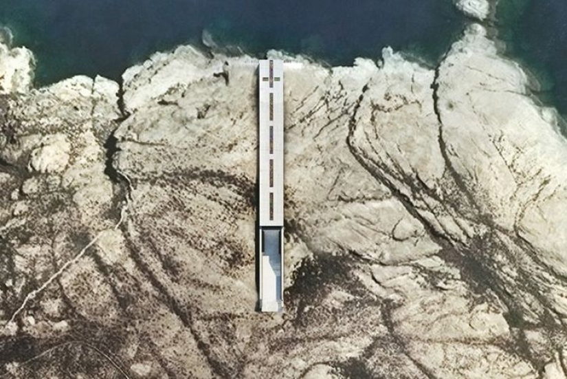 La capilla en el acantilado sobre el acantilado es el lugar perfecto para reflexionar sobre lo eterno