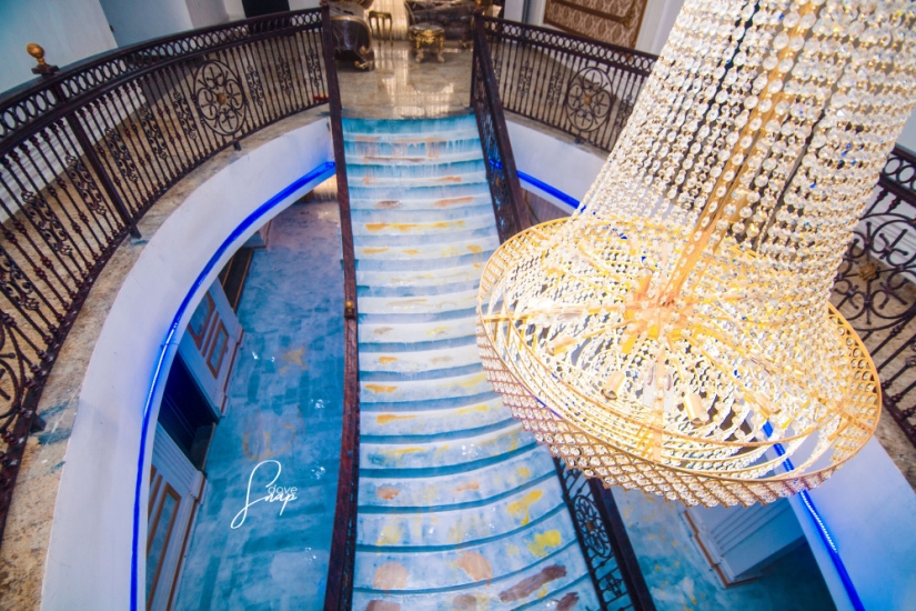 La casa que construyó Emenike: fotos del coro del ex jugador de fútbol Spartak aparecieron en la web La casa que construyó Emenike: fotos del coro del ex jugador de fútbol Spartak aparecieron en la web