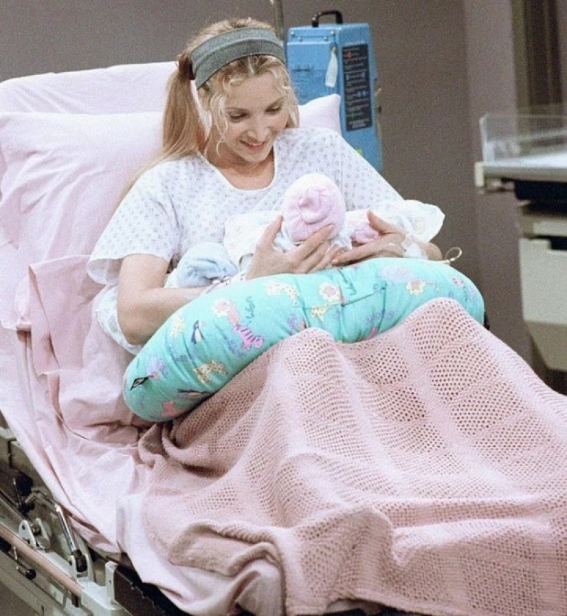 La chica que interpretó a la hija de Phoebe de "Friends" creció y se convirtió en su telemama