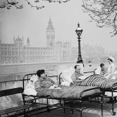 La crucifixión para la esquizofrenia y la heroína para la tos son los tratamientos más extraños