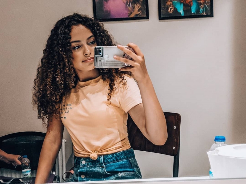 La estrella de la película "Cloud Atlas" Maya-Lecia Naylor murió a los 16 años La estrella de la película "Cloud Atlas" Maya-Lecia Naylor murió a los 16 años