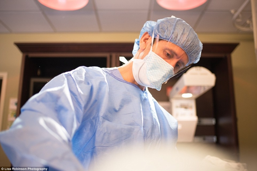 La fotógrafa filmó su propio parto La fotógrafa filmó su propio parto