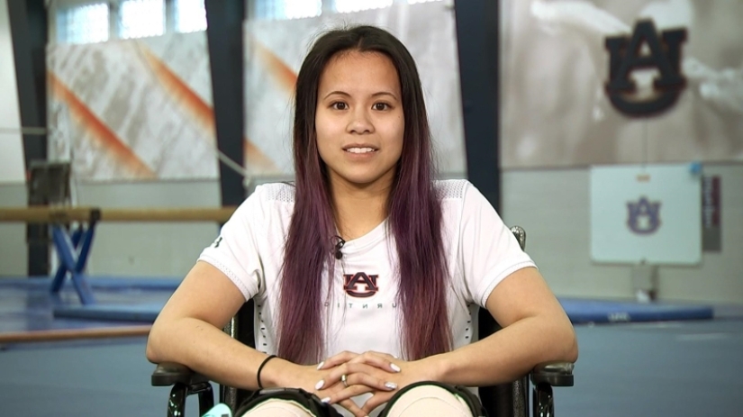 La gimnasta se rompió las dos piernas y admitió que ahora está "muy feliz" La gimnasta se rompió las dos piernas y admitió que ahora está "muy feliz"