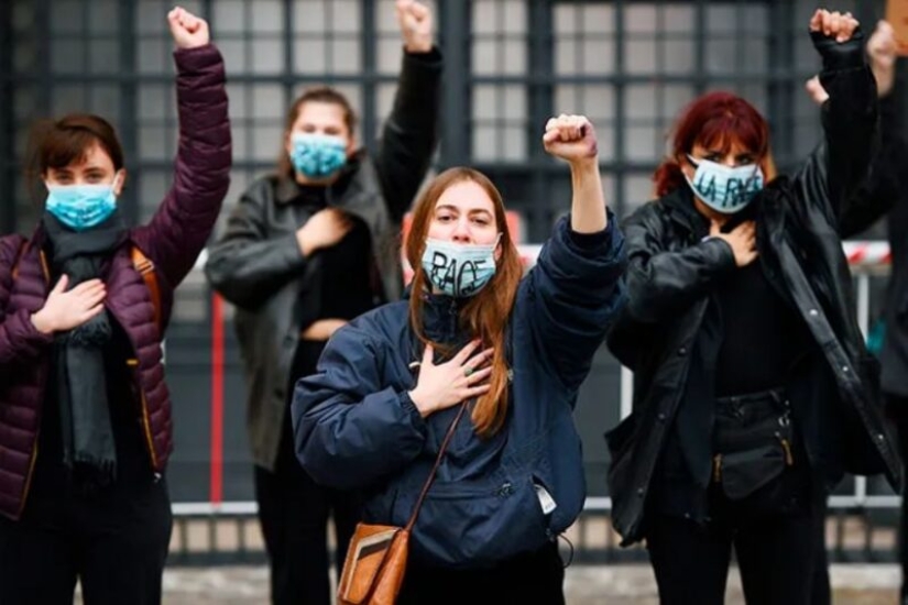 La historia de colegiala Julie: escándalo de pedofilia, cambiaron para siempre a Francia La historia de colegiala Julie: escándalo de pedofilia, cambiaron para siempre a Francia