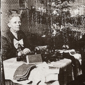 La historia de una familia que fue fotografiada cada Navidad de 1900 a 1942