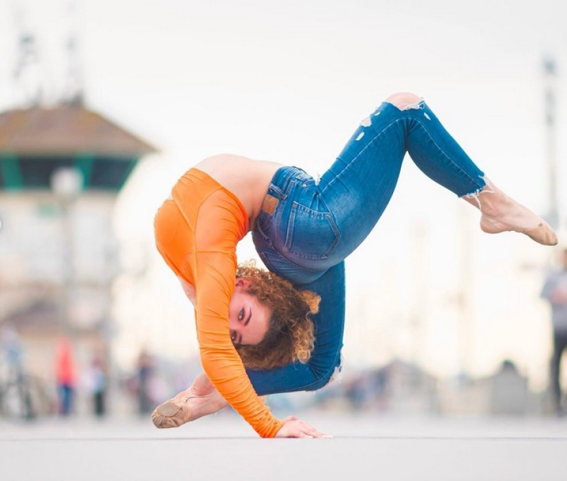 La joven gimnasta Sophie Dossi, sorprendiendo con su flexibilidad La joven gimnasta Sophie Dossi, sorprendiendo con su flexibilidad