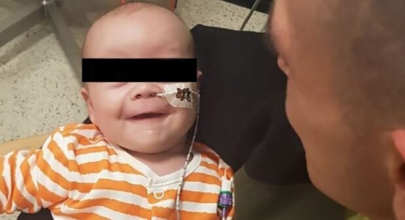 La madre de cinco hijos, que recaudó fondos para la cirugía de su hijo, los gastó en un nuevo seno