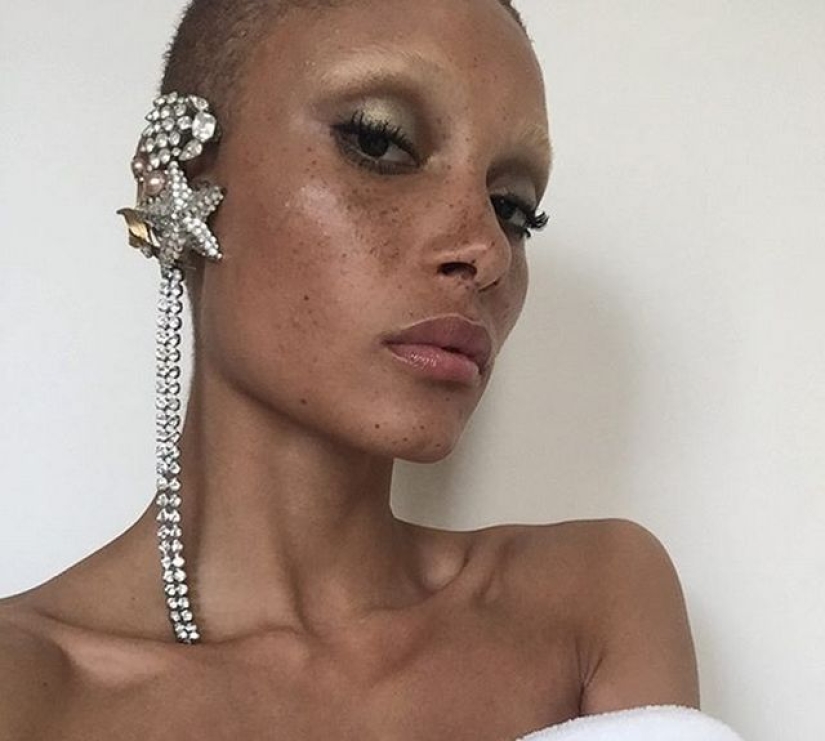 La modelo del año fue Adva Aboa, una feminista negra afeitada La modelo del año fue Adva Aboa, una feminista negra afeitada