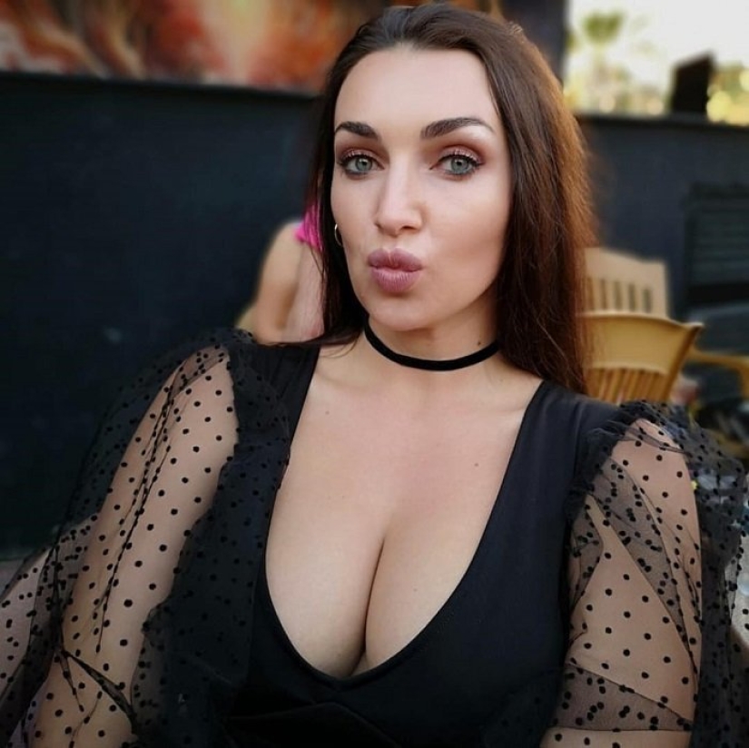 La mujer rusa más bella "con formas": foto de la ganadora de un concurso de belleza para modelos de tallas grandes La mujer rusa más bella "con formas": foto de la ganadora de un concurso de belleza para modelos de tallas grandes