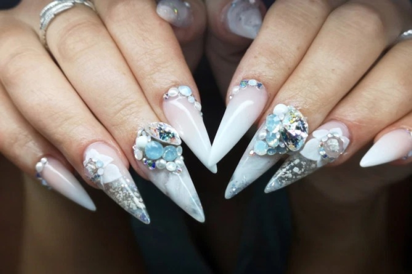 La novia se hizo una manicura nupcial con las cenizas de su padre para honrar su memoria