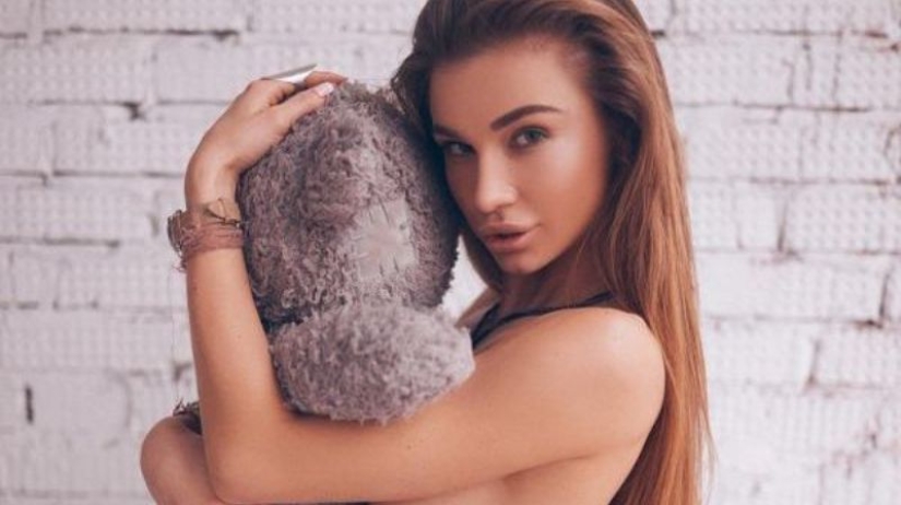 La red discute la foto del experto caliente del evento "Blogger social" en la Duma