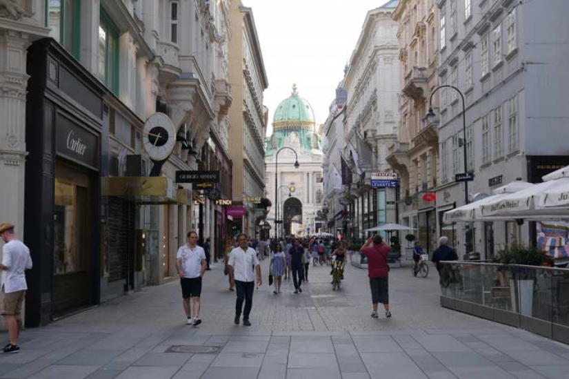 Las 10 calles más caras del mundo: precio de alquiler comercial por 1 metro cuadradom Las 10 calles más caras del mundo: precio de alquiler comercial por 1 metro cuadradom