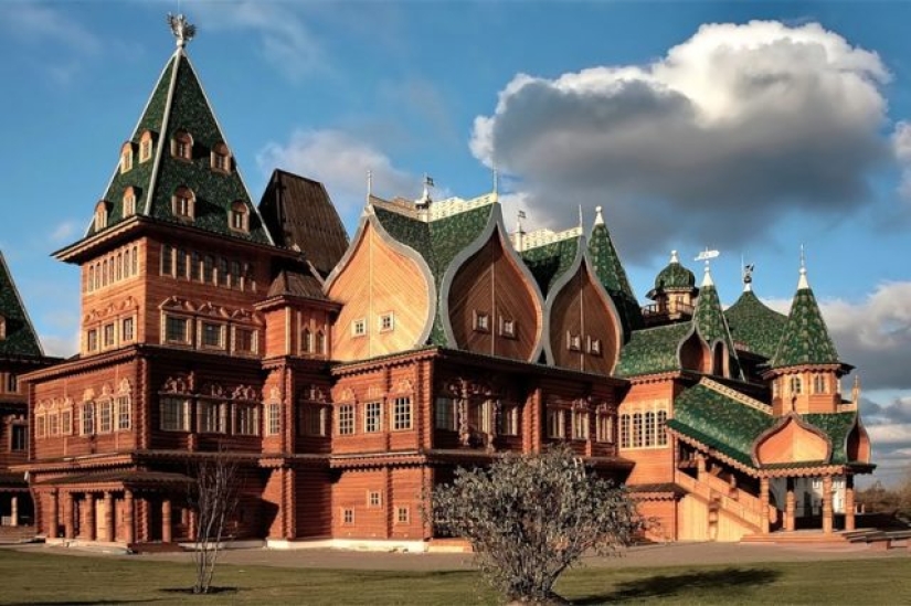 Las 7 casas y palacios de madera MÁS hermosos de Rusia