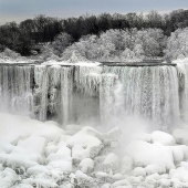 Las cataratas del Niágara se convirtieron en un glaciar. Solo tienes que ver estas fotos!