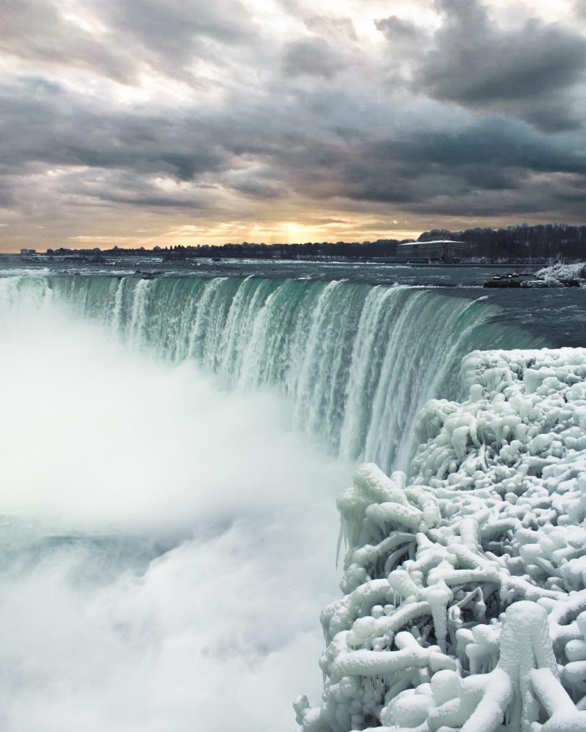 Las cataratas del Niágara se convirtieron en un glaciar. Solo tienes que ver estas fotos!