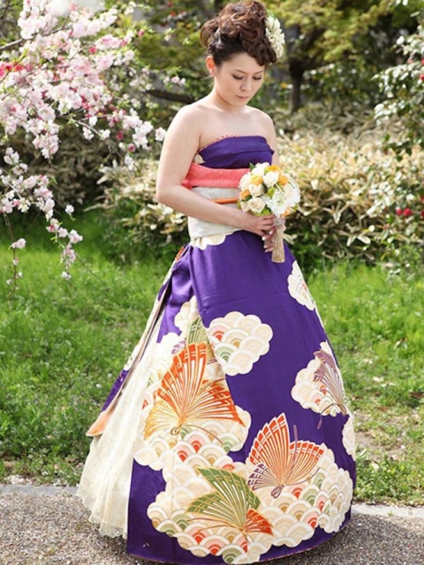 Las novias japonesas transforman sus kimonos tradicionales en impresionantes vestidos de novia Las novias japonesas transforman sus kimonos tradicionales en impresionantes vestidos de novia