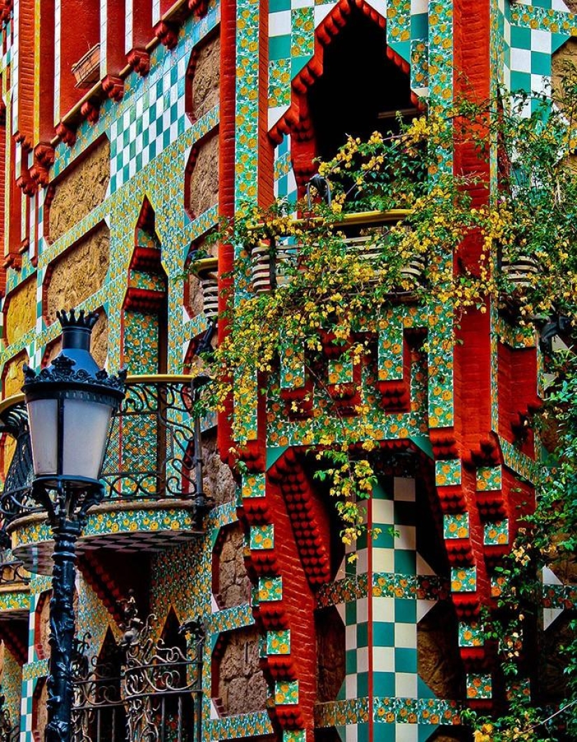 Las obras más famosas de Antonio Gaudí Las obras más famosas de Antonio Gaudí