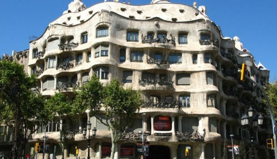 Las obras más famosas de Antonio Gaudí Las obras más famosas de Antonio Gaudí