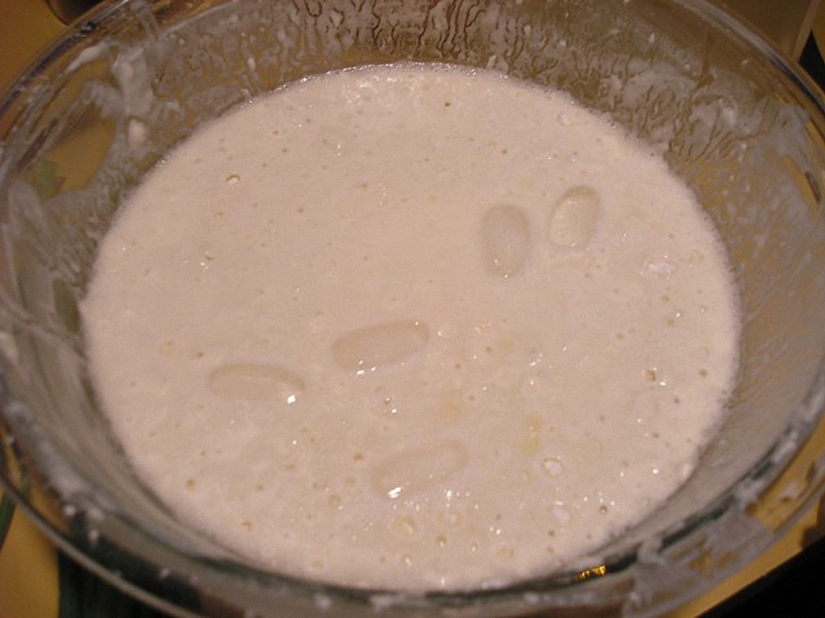 Leaves of maple in a deep fryer Leaves of maple in a deep fryer