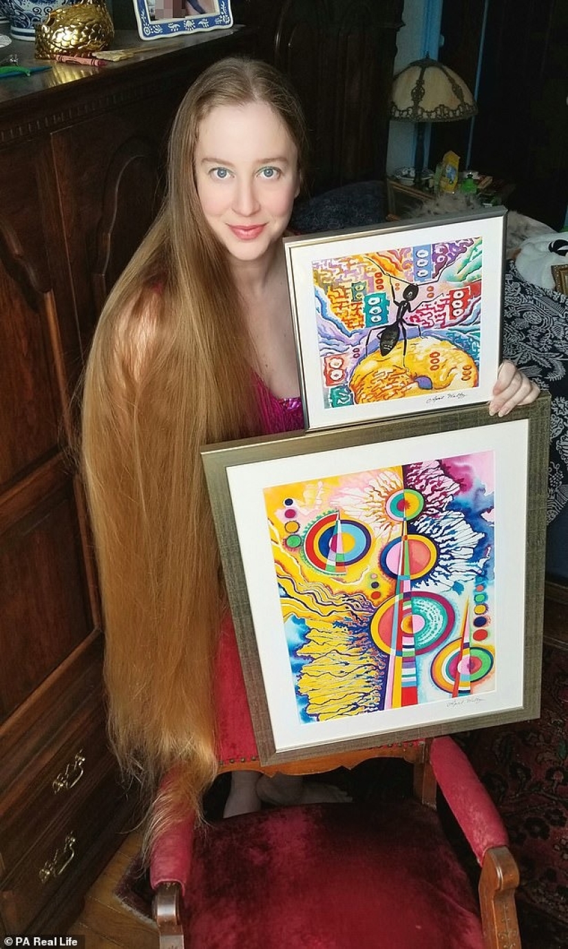 Length matters: fetishists offer an American woman money to show them her hair